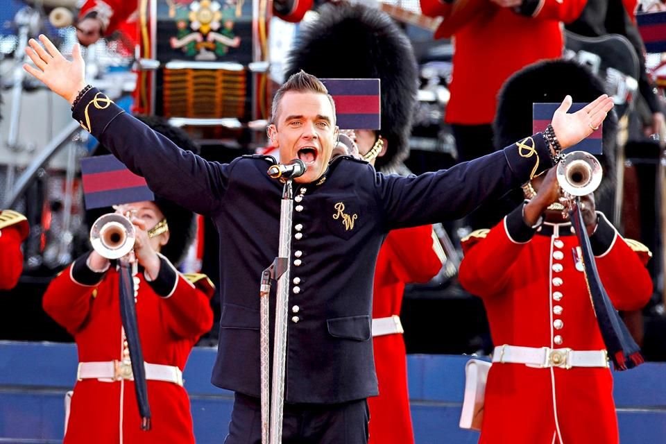 Aunque Robbie Williams cantó en su Jubileo de 2012, lo confundió con un entrenador de perros.