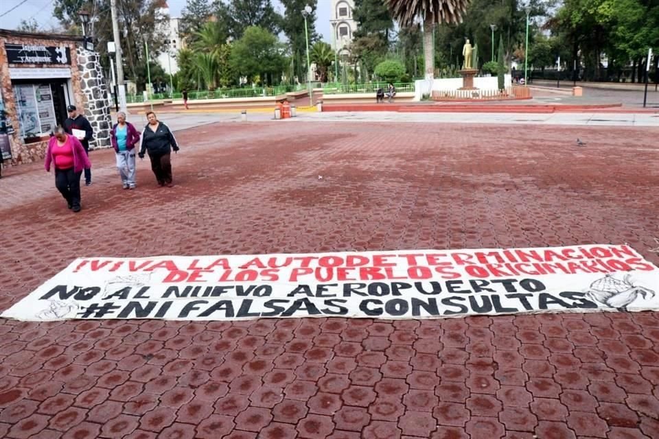 Habitantes de Tecamac se prepararon para la marcha contra el aeropuerto de Santa Lucía.