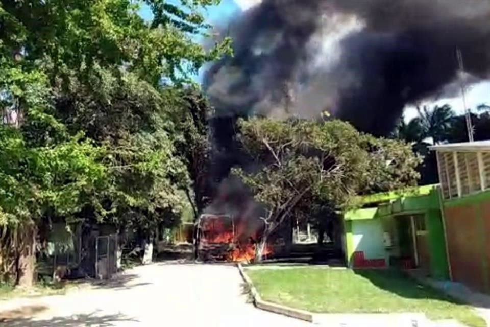 Este es el cuarto enfrentamiento que los normalistas tienen con la Policía en este mes.