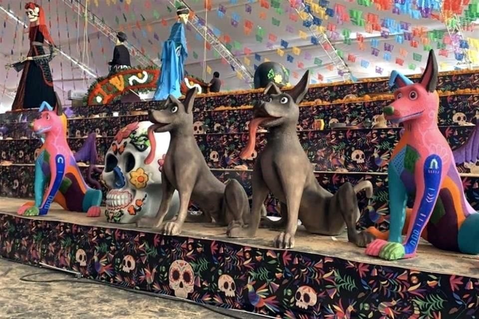 En el altar se utilizó una superficie de mil 44 metros cuadrados.