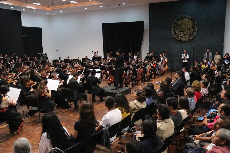 Este concierto se realiza en el marco de los 10 años del Programa Iberorquesta Juveniles perteneciente a la Secretaría General Iberamericana.