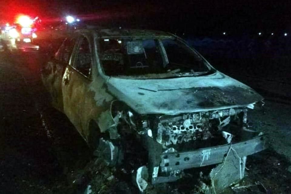 Diez camiones fueron incendiados en distintos puntos de Ciudad Juárez, la mayoría casi de manera simultánea.