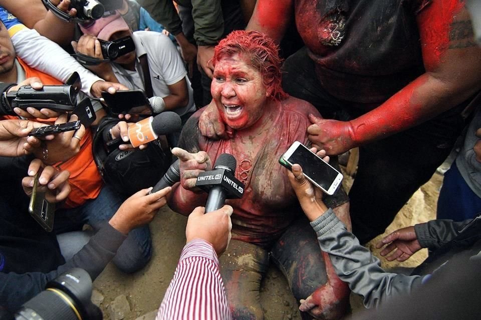 Los agresores rociaron pintura a la Edil y le cortaron el cabello.