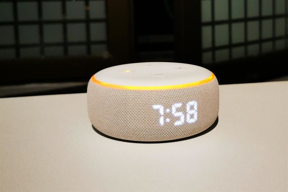 La tercera generación de Echo Dot llegará con un display LED para mostrar la hora, temperatura y los temporizadores creados mediante comandos de voz.