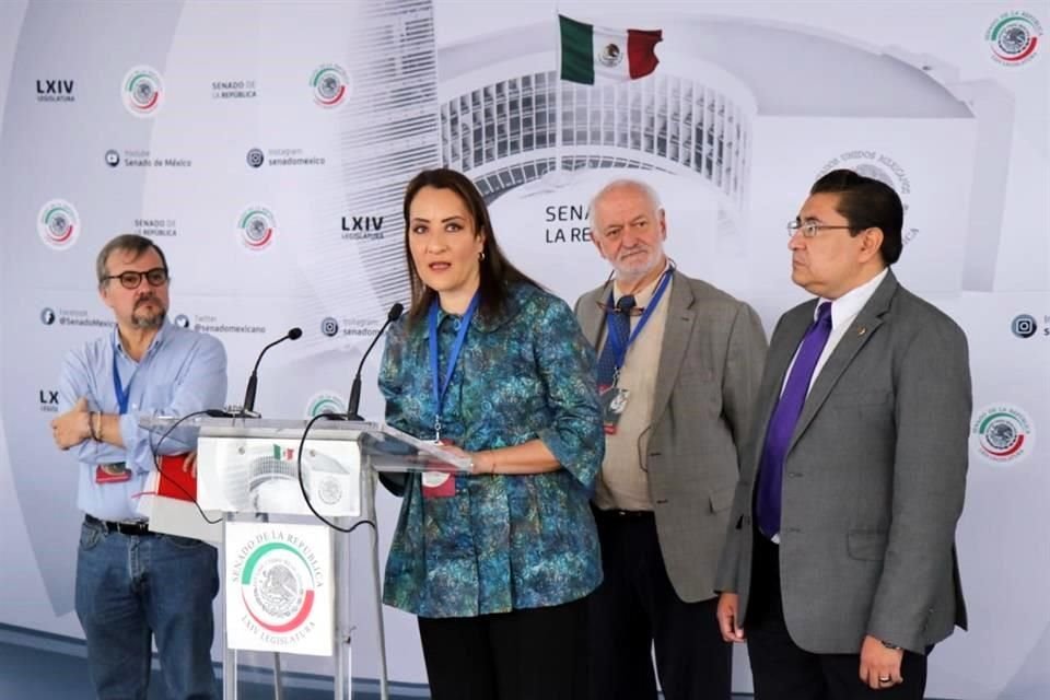 Cuatro ex candidatos ofrecieron conferencia de prensa en la Cámara alta.