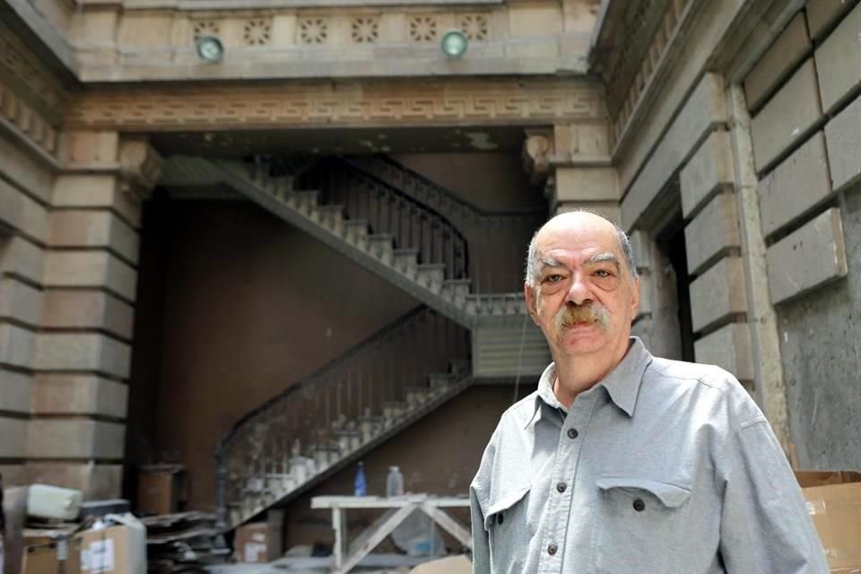 Abraham Oceransky, dramaturgo fundador del veracruzano teatro La Libertad, fue reconocido en el área de Bellas Artes.