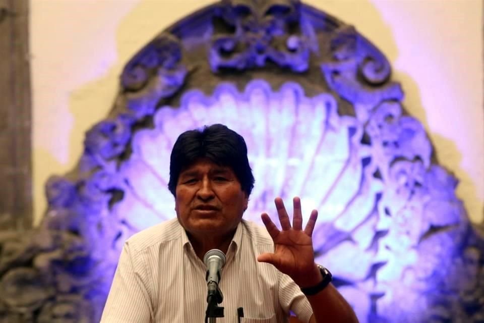 'Lo que construimos con mucho esfuerzo ya lo están destruyendo con mucha facilidad', dijo Evo Morales.