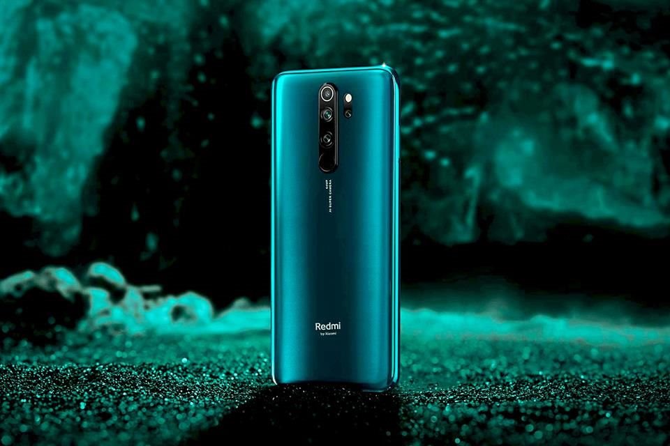 El Redmi Note 8 Pro tiene Corning Gorilla Glass 5 frontal y posteriormente y debajo de las cámaras yace el sensor de huella, aunque también puede desbloquearse mediante reconocimiento facial.