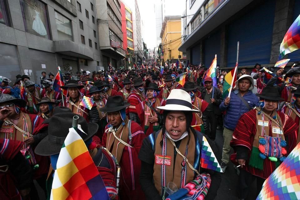 Los médicos cubanos presuntamente habían participado en protestas a favor de Evo Morales.