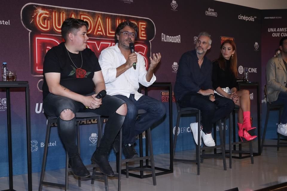 Altomaron comentó que le permitieron a él y a Medina realizar algunos ajustes al guion, cosa poco común en producciones cinematográficas.