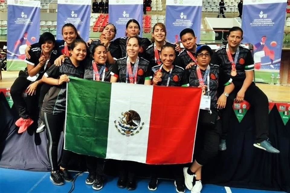 El equipo de futbol femenil de la Policía de Guadalajara ganó bronce en los VII Juegos Latinoamericanos de Policías y Bomberos.