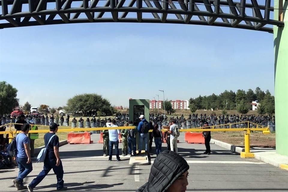 Las acciones de protesta comenzaron desde las 7:00 horas.