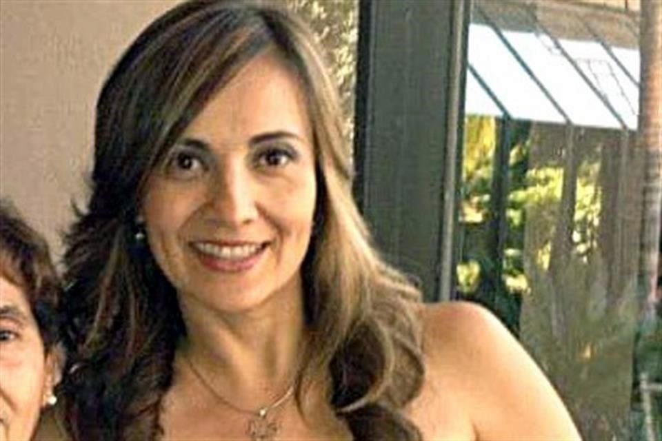 Abril, asesinada el lunes, sufrió un calvario legal desde enero cuando ratificó denuncia contra su entonces esposo por atacarla con un bate.