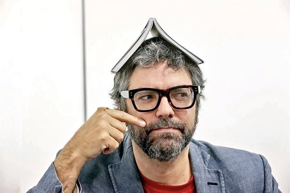 El humorista Ricardo Siri, 'Liniers', dibujaba historietas para matar al monstruo de la timidez que durante su juventud, cuenta en entrevista, le complicaba el acercamiento con los otros.