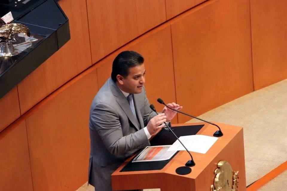 El panista Damián Zepeda cuestionó que dos de las candidatas sean subordinadas del Poder Ejecutivo.