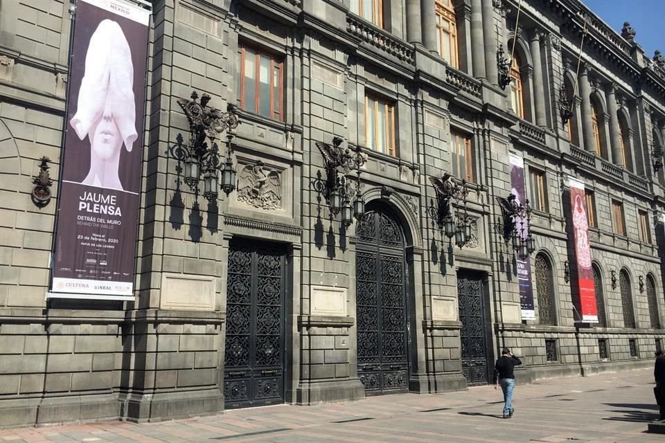 No obstante, dicen, hasta las 13:00 horas no habían podido canjear los cheques correspondientes a la segunda quincena de diciembre.