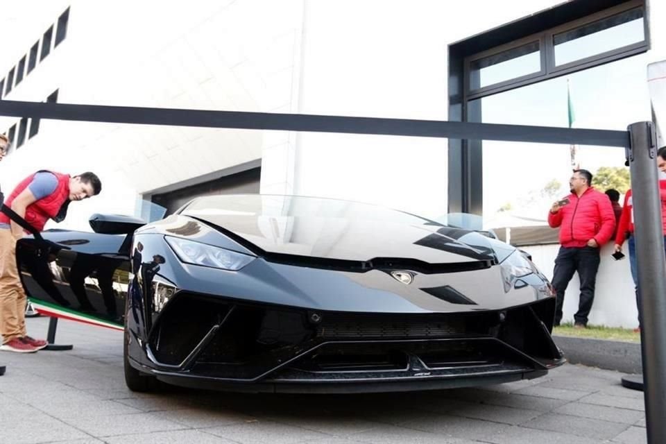 El vehículo más caro que se ofrece es un Mclaren 720S Coupe Modelo 2018, cuyo precio de salida es de 3 millones 617 mil pesos.