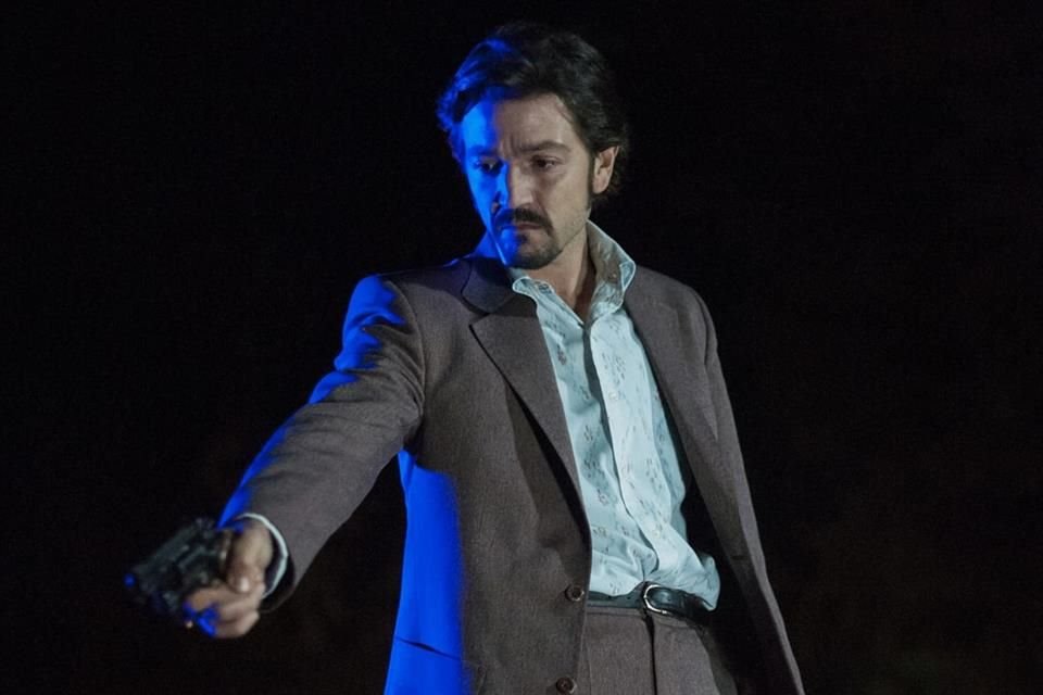 Luna compartirá créditos con Scoot McNairy, quien interpreta a Walt Breslin, un duro agente de la DEA, en la nueva temporada.