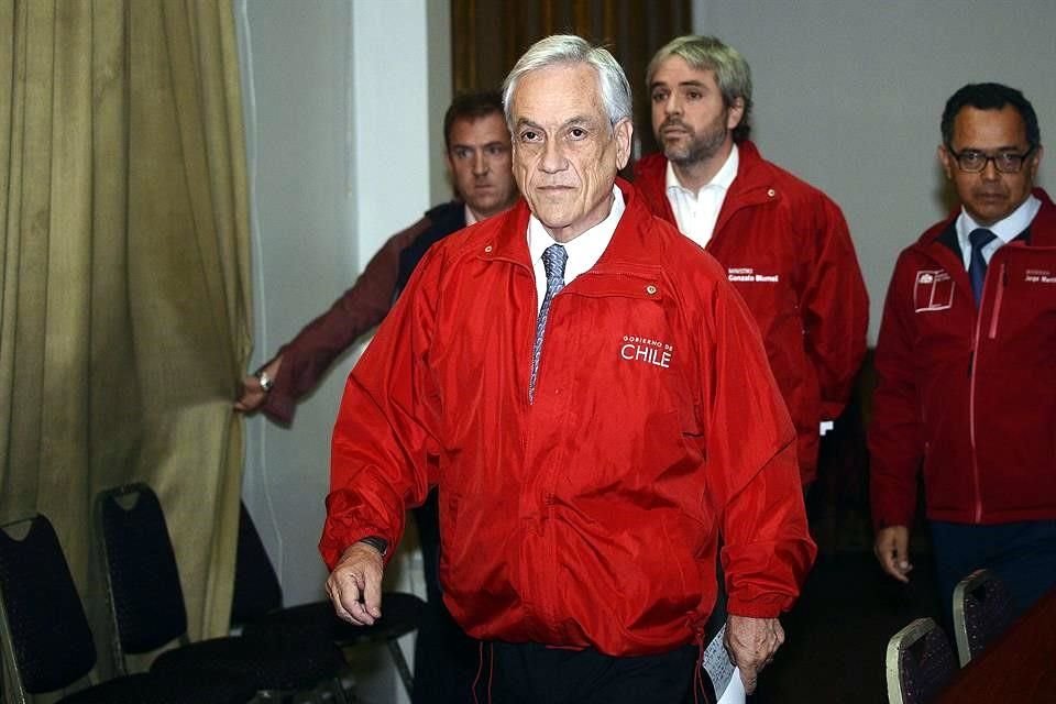 El Presidente de Chile, Sebastián Piñera, aseguró que lo peor de la crisis en su país 'ya pasó' y, pese a críticas, defendió actuación de carabineros.