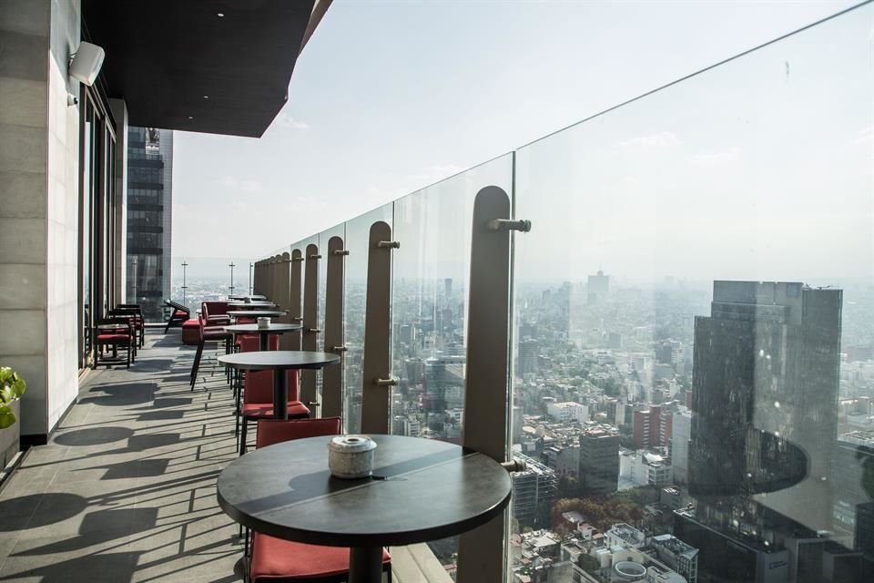 Cityzen se encuentra a 140 metros de altura sobre Paseo de la Reforma.