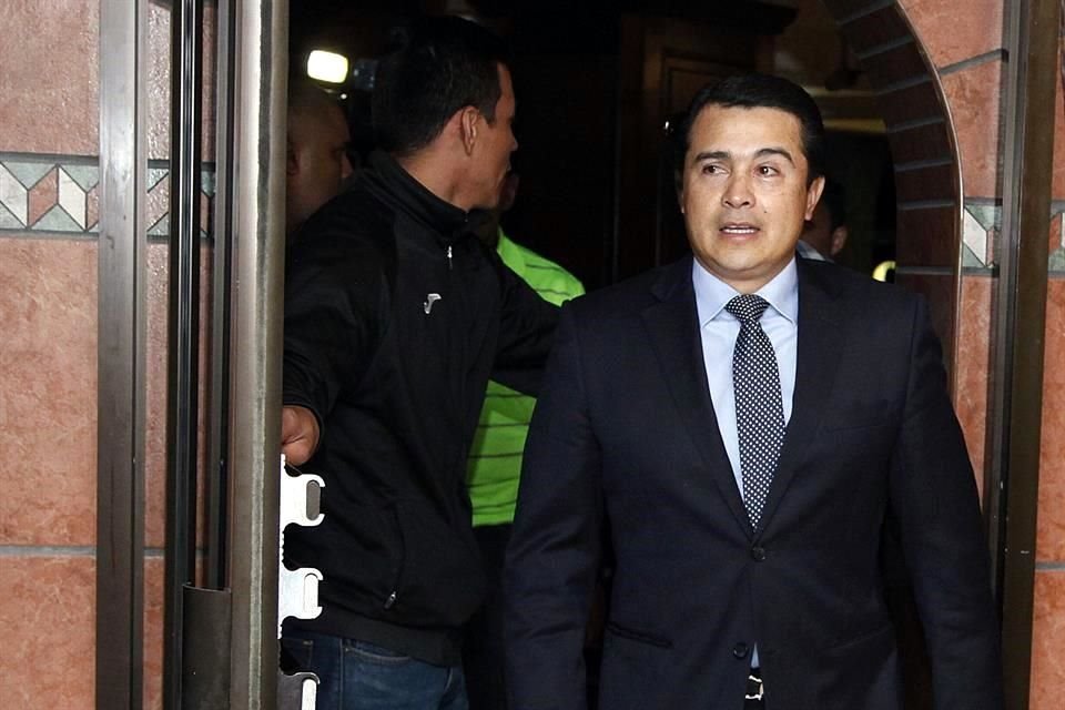 Juan Antonio 'Tony' Hernández, hermano del Presidente de Honduras espera sentencia por casos de narcotráfico en EU.