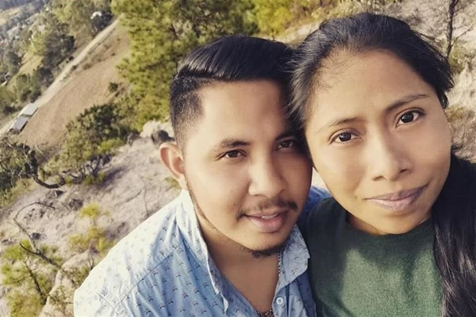 Yalitza Aparicio no ha confirmado tener una relación amorosa con André Montes.