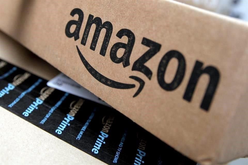 Cajas de Amazon listas para sus envíos en Manhattan.