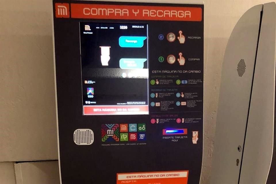 El plan de modernización de la tarjeta del Metro incluye una contratación para recargar el plástico de manera digital, a través del teléfono celular.
