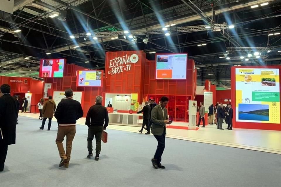 Pabellón de España en la Feria Internacional de Turismo en Madrid, (FITUR).