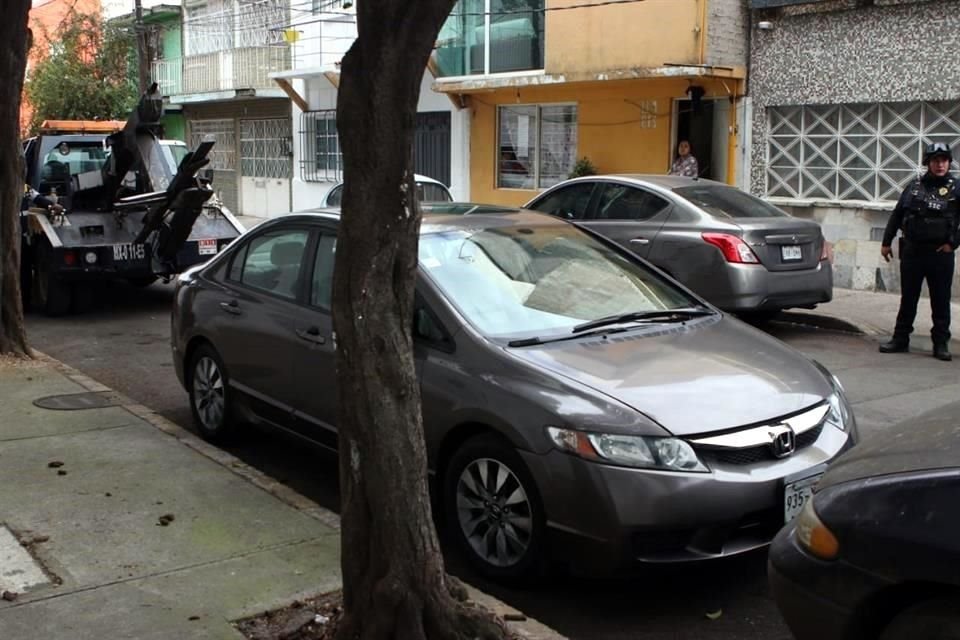 Una forma de actuar recurrente en redes sociales, donde ubican a las personas que planean comprar un vehículo o desean venderlo, los delincuentes les roban el dinero o la unidad.