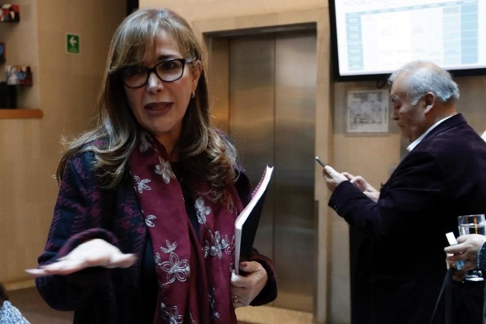 Yeidckol Polevnsky, dirigente en Morena.