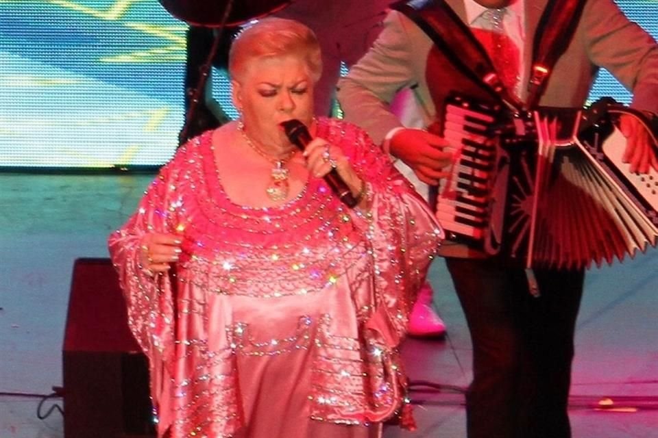 Paquita la del Barrio se encuentra recuperándose de la trombosis pulmonar que sufrió en octubre de 2019.