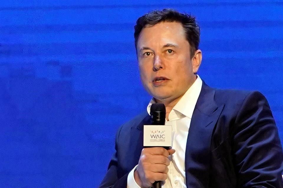 Elon Musk ha vendido aproximadamente 5.7 mil mdd en acciones de de Tesla esta semana.