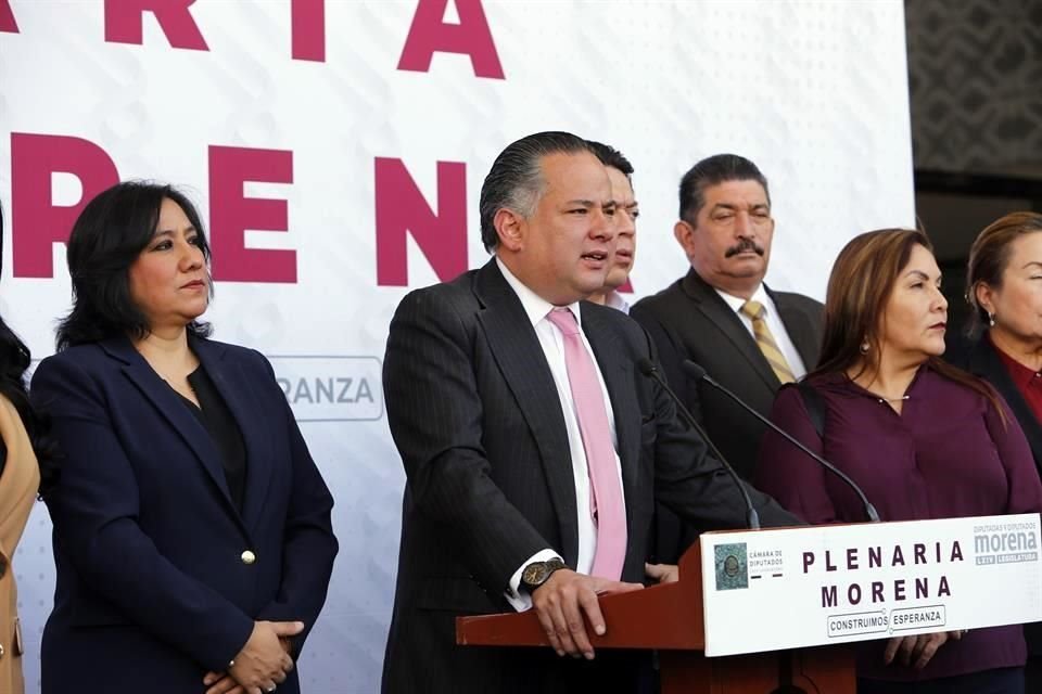 Santiago Nieto participó en la plenaria de Morena en la Cámara de Diputados.