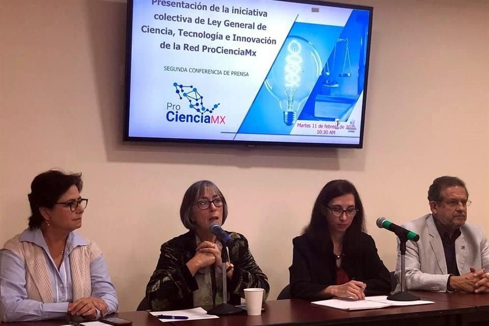 Los científicos presentaron la iniciativa en el marco del  Día de la Mujer y la Niña.