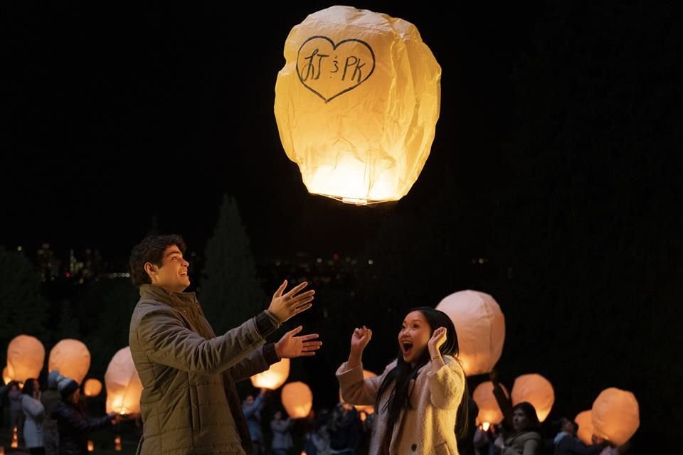 Lana Condor y Noah Centineo regresan como protagonistas en esta secuela, que llega este miércoles a Netflix.