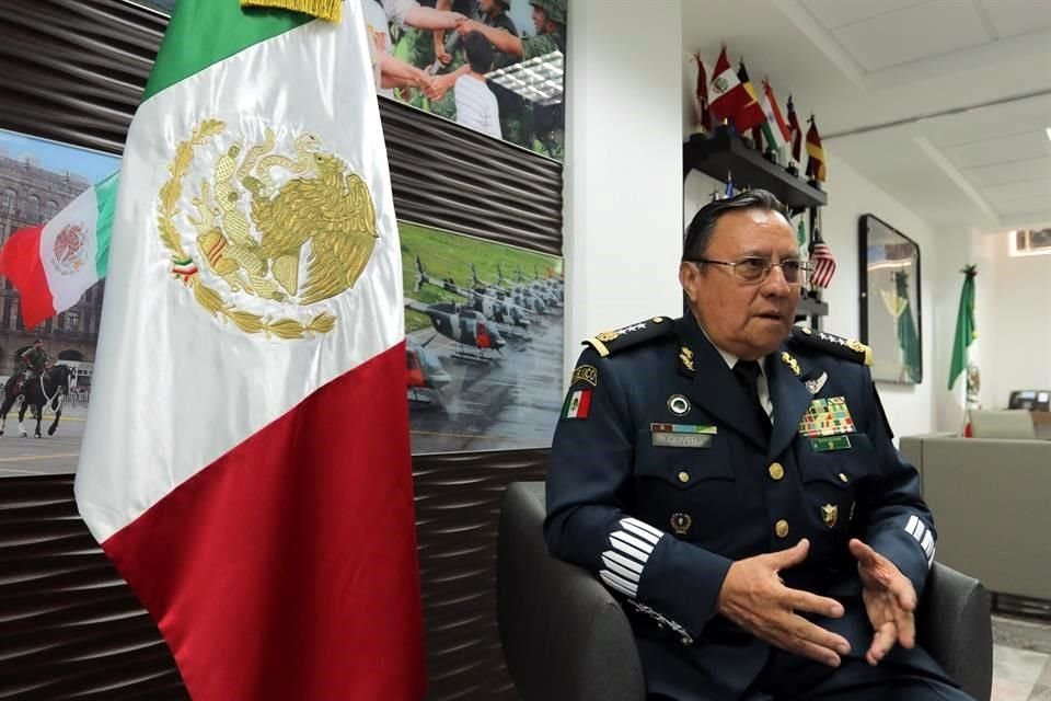 Luis Arturo Oliver Cen, General en retiro.