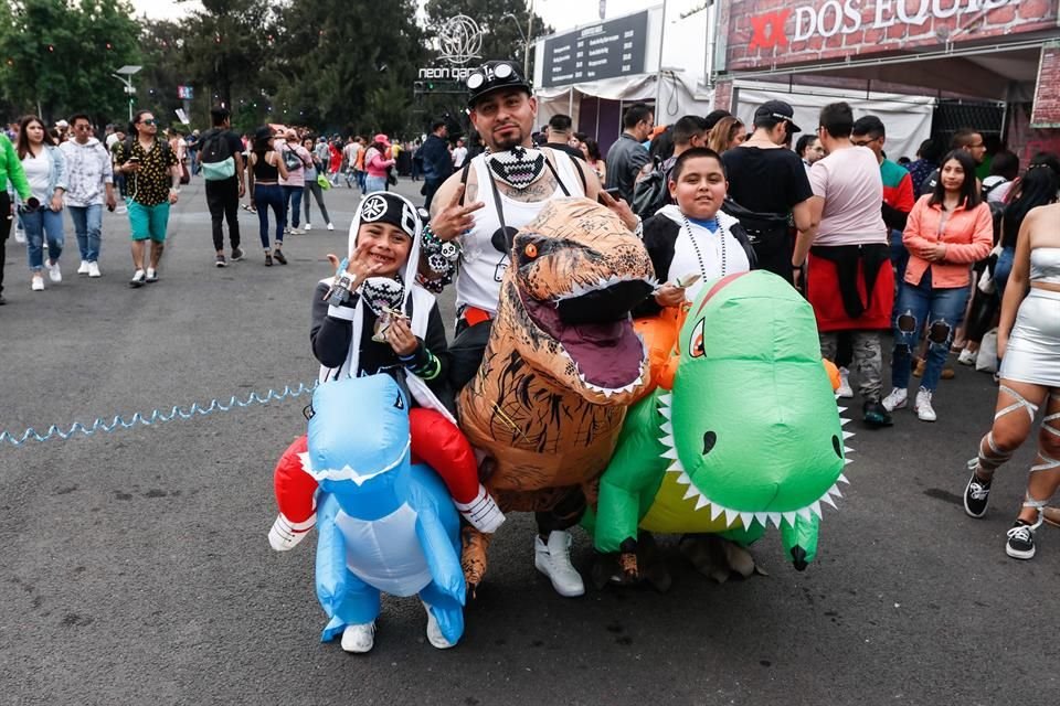 Algunos de los presentes decidieron portar botargas.