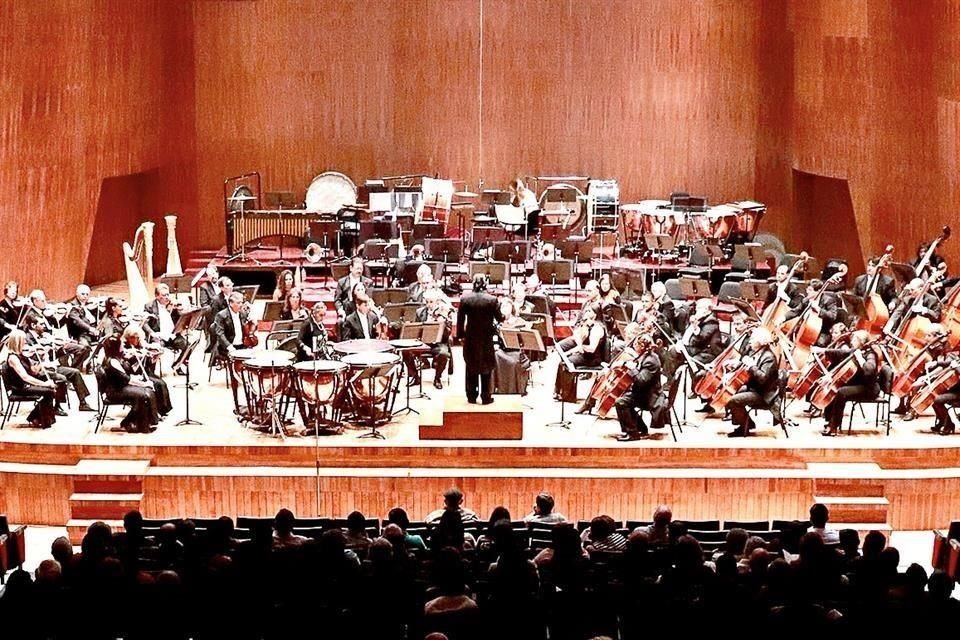 Aunque la OFCM nació en 1978, sus músicos sólo empezaron a cotizar en el ISSSTE hasta el 1 de enero de 1996.