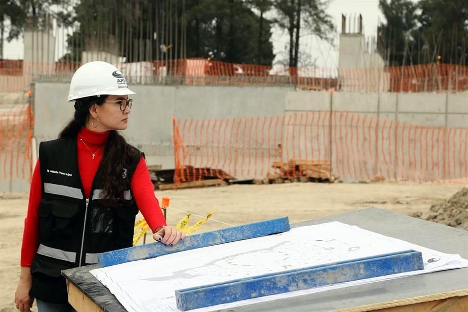 Sólo 10 por ciento de las mujeres que trabajan en la construcción lo hacen como arquitectas, ingenieras o gerentes.