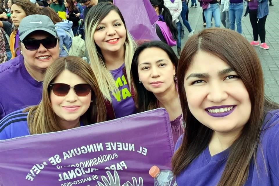 Mujeres llamaron a sumarse al paro nacional del 9 de marzo.