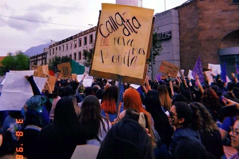 Las mujeres hicieron un llamado a no callar.