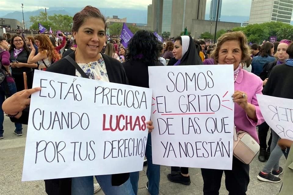 Pilar Rasso Guzmán y Pilar Guzmán de Rasso.