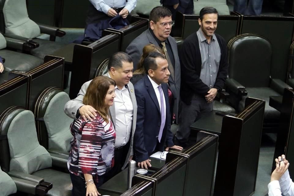 La presencia de las Diputadas de Morena permitió lograr el quórum y llevar a cabo la sesión ordinaria de Congreso.