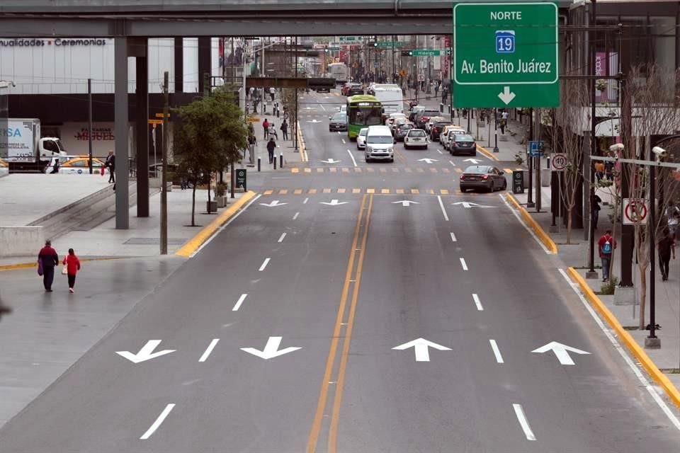 Avenida Benito Juárez sin tráfico por el paro del 9M.