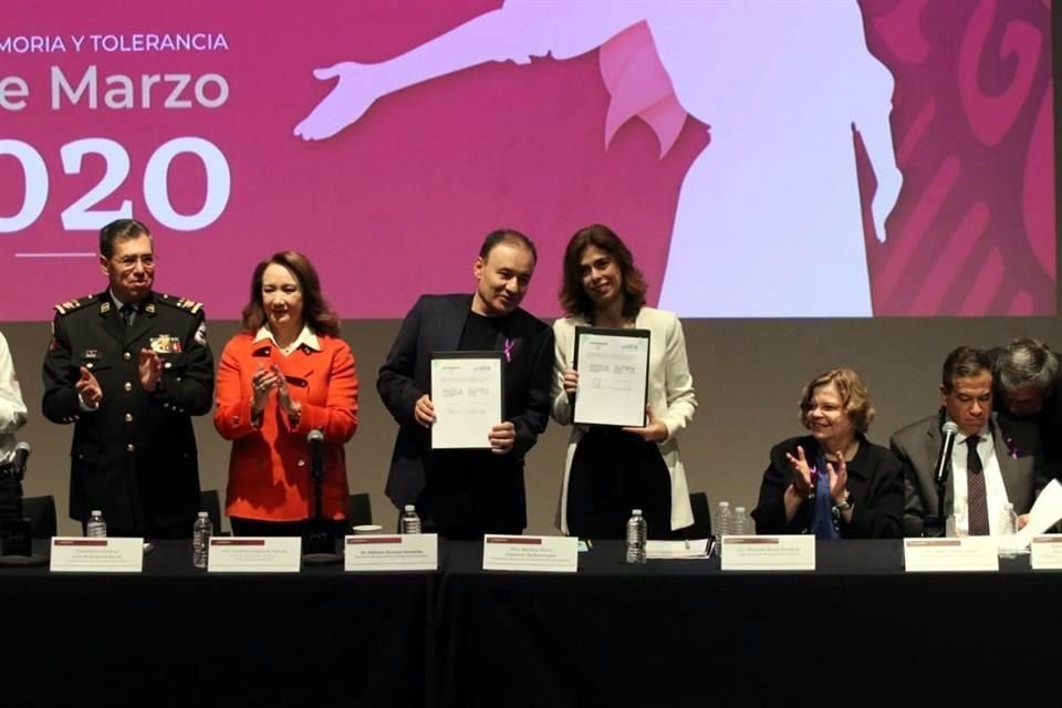 Funcionarias acudieron al Museo Memoria y Tolerancia con motivo del Día Internacional de la Mujer.