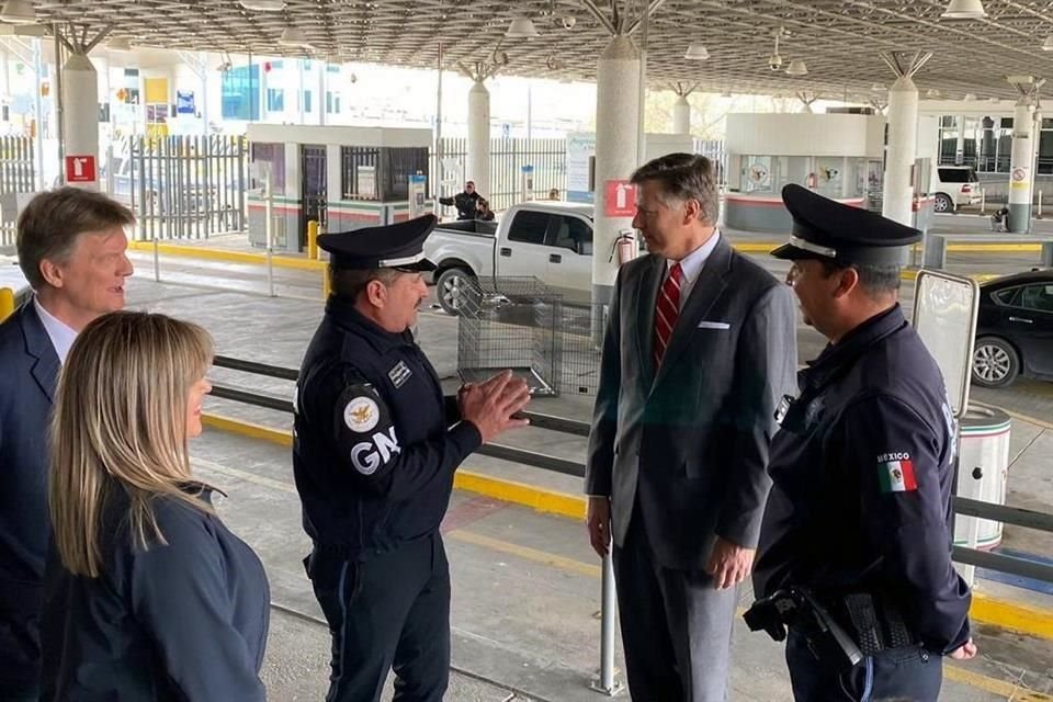 Landau subrayó la necesidad de trabajar de forma muy estrecha para tener éxito en el combate al tráfico de armas, municiones, y efectivo.