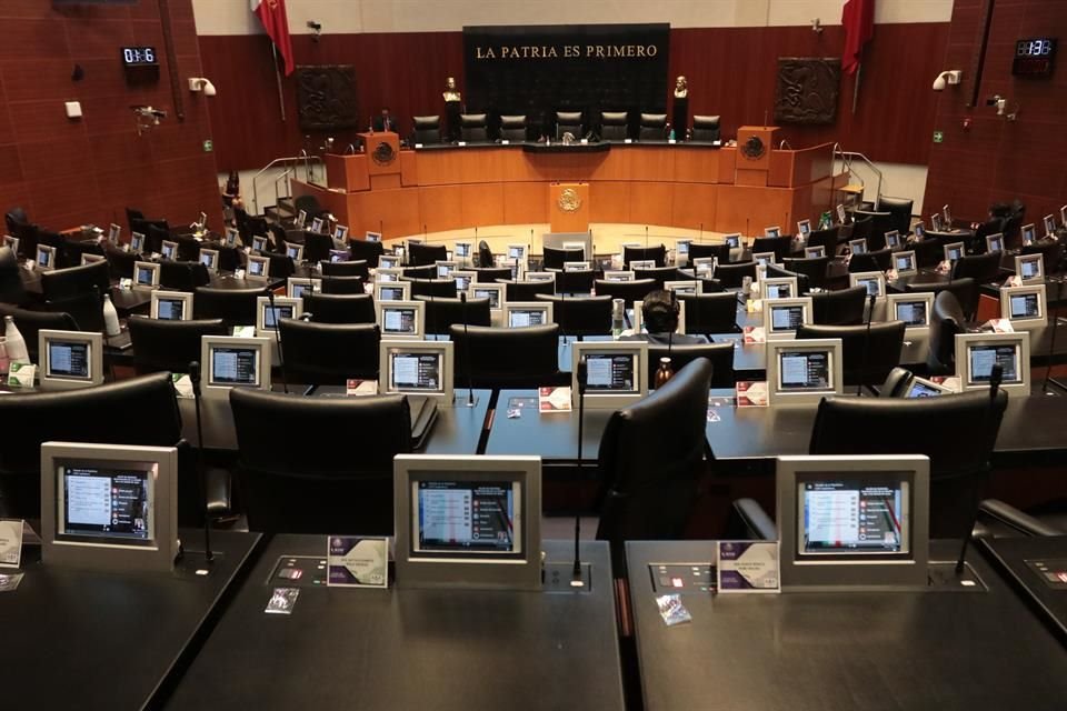 PARALIZADO. El salón de sesiones del Senado lució vacío ayer tras el escándalo desatado por presunto espionaje en oficinas del recinto legislativo.