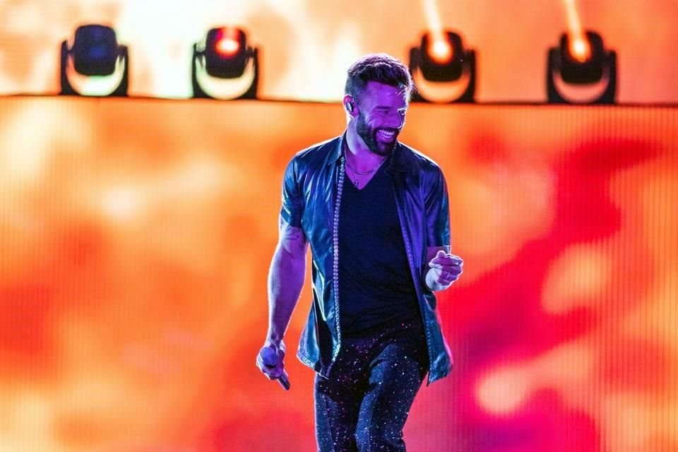 Ricky Martin, al igual que otros cantantes, sostiene sus fechas de presentación en México, entre ellas su encuentro en Monterrey.