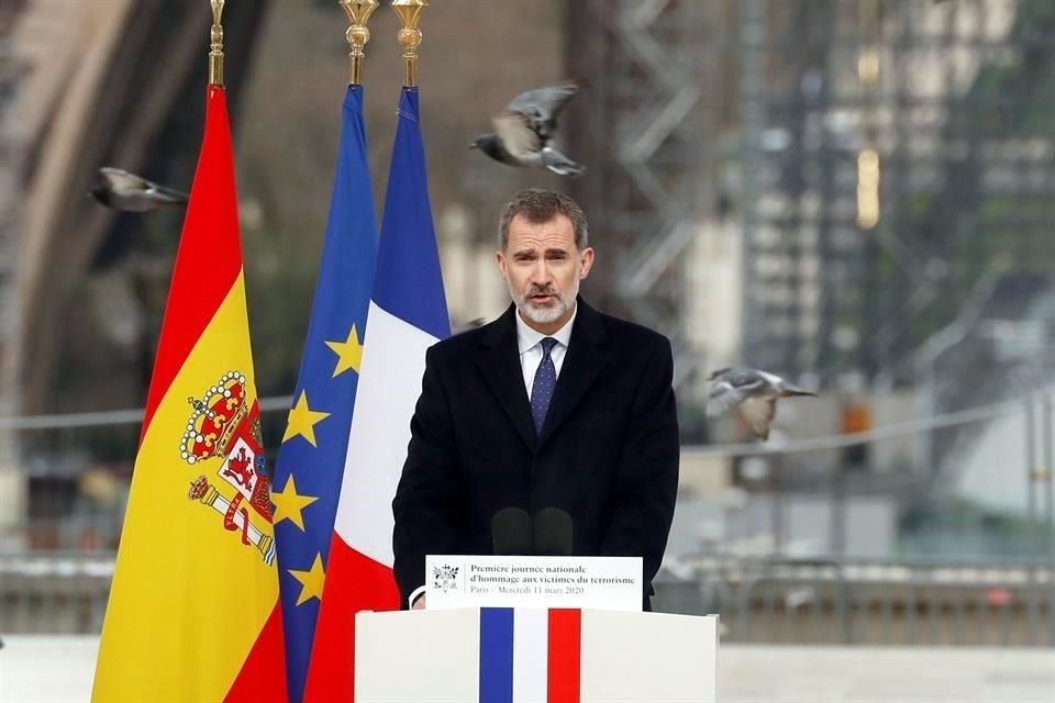 Rey Felipe VI de España dijo que renunciará a la herencia del rey emérito Carlos y que éste dejará de percibir asignación presupuestaria.